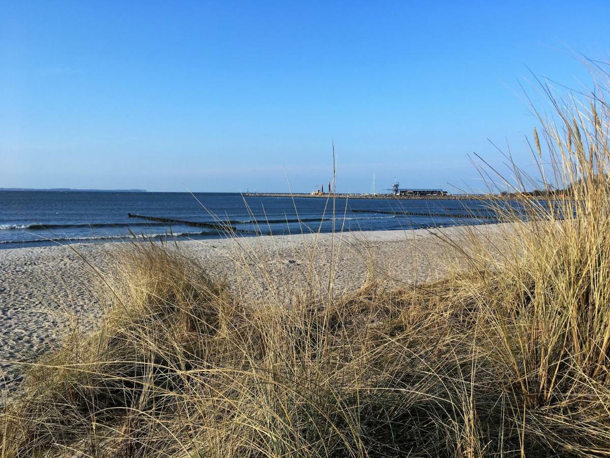Fewo Am Strand Глове Екстериор снимка